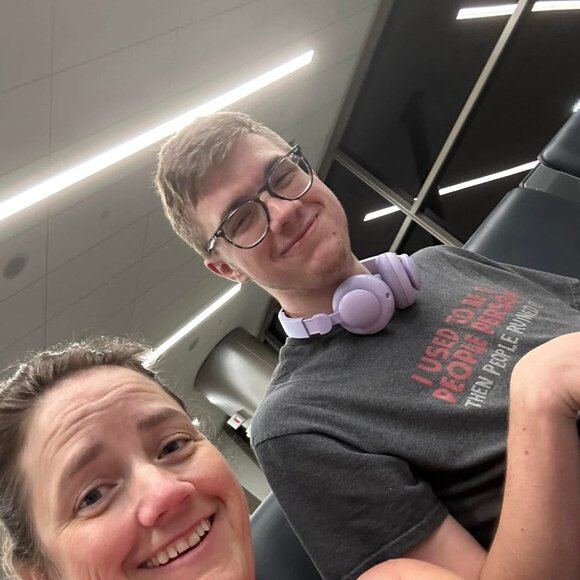 FINAL SHOW 11/8/2025 - CLOSING CLOSET - Picture 10 of 15